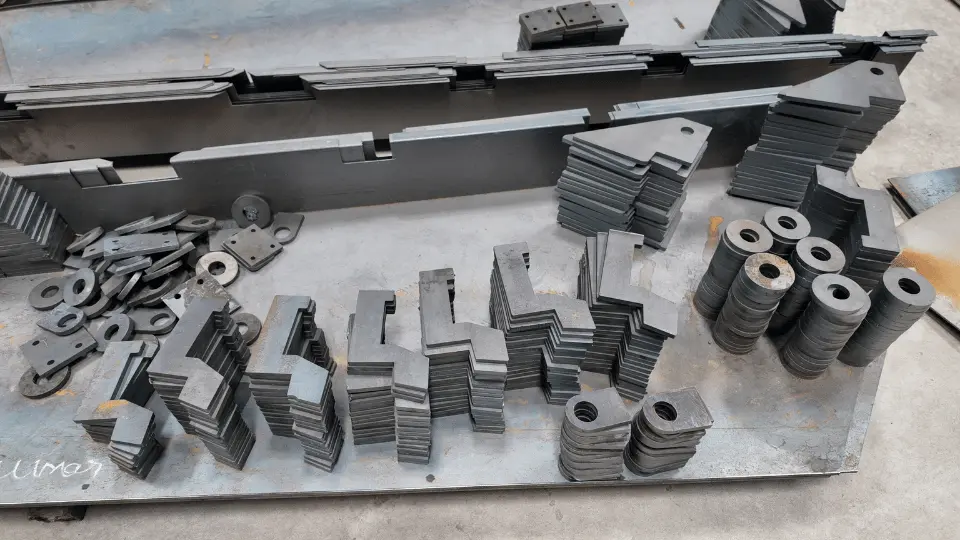 Precision-cut steel components in multiple profiles